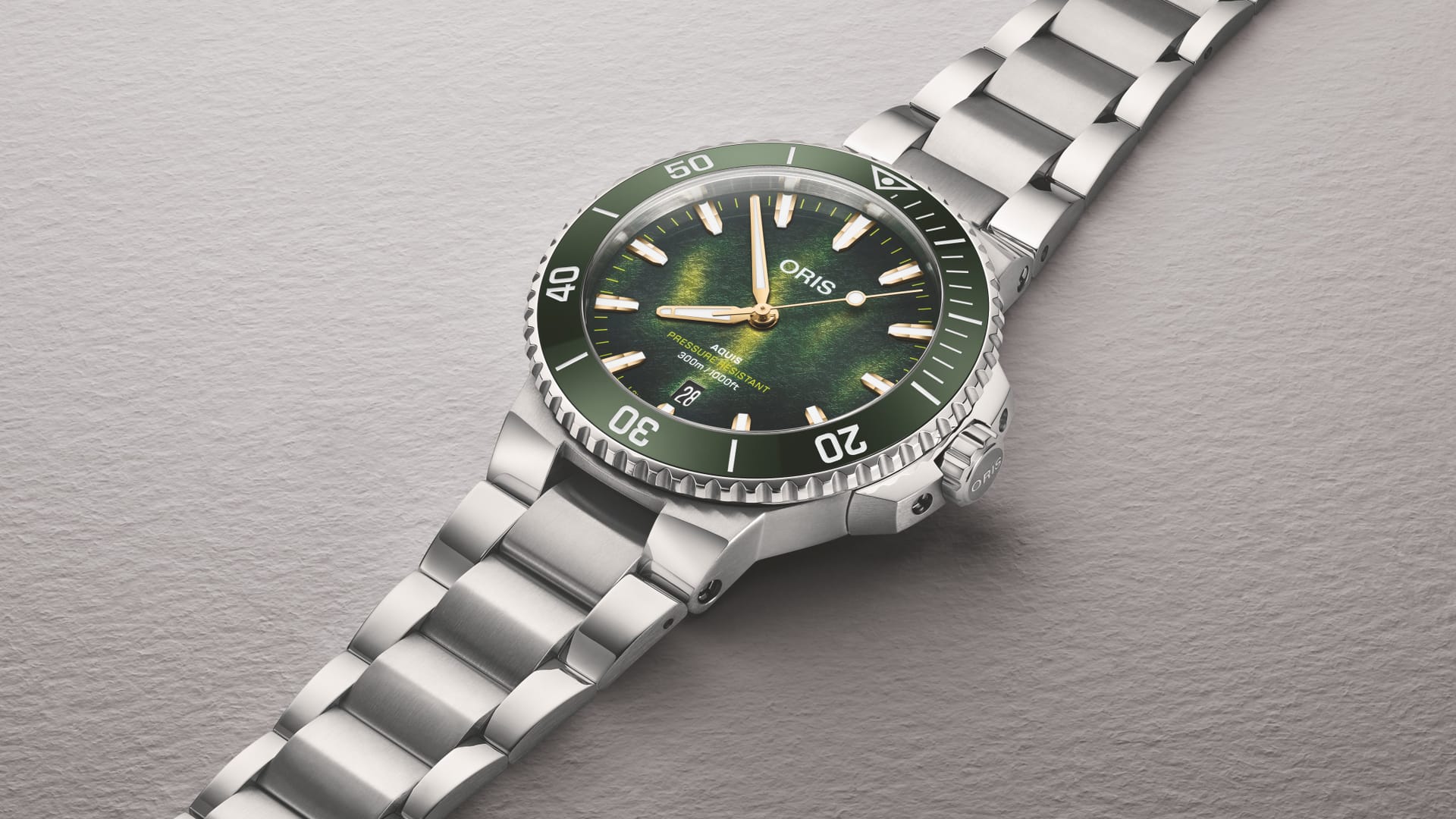 Oris Aquis Date Kelp Forest Limited Edition 41.5mm 0173377874187
